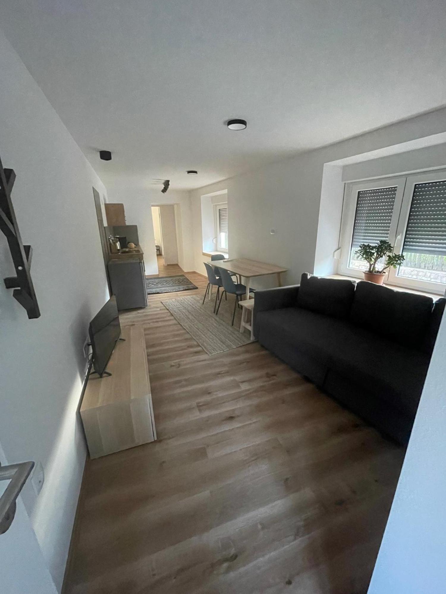Azimut Hisa Apartment Tolmin