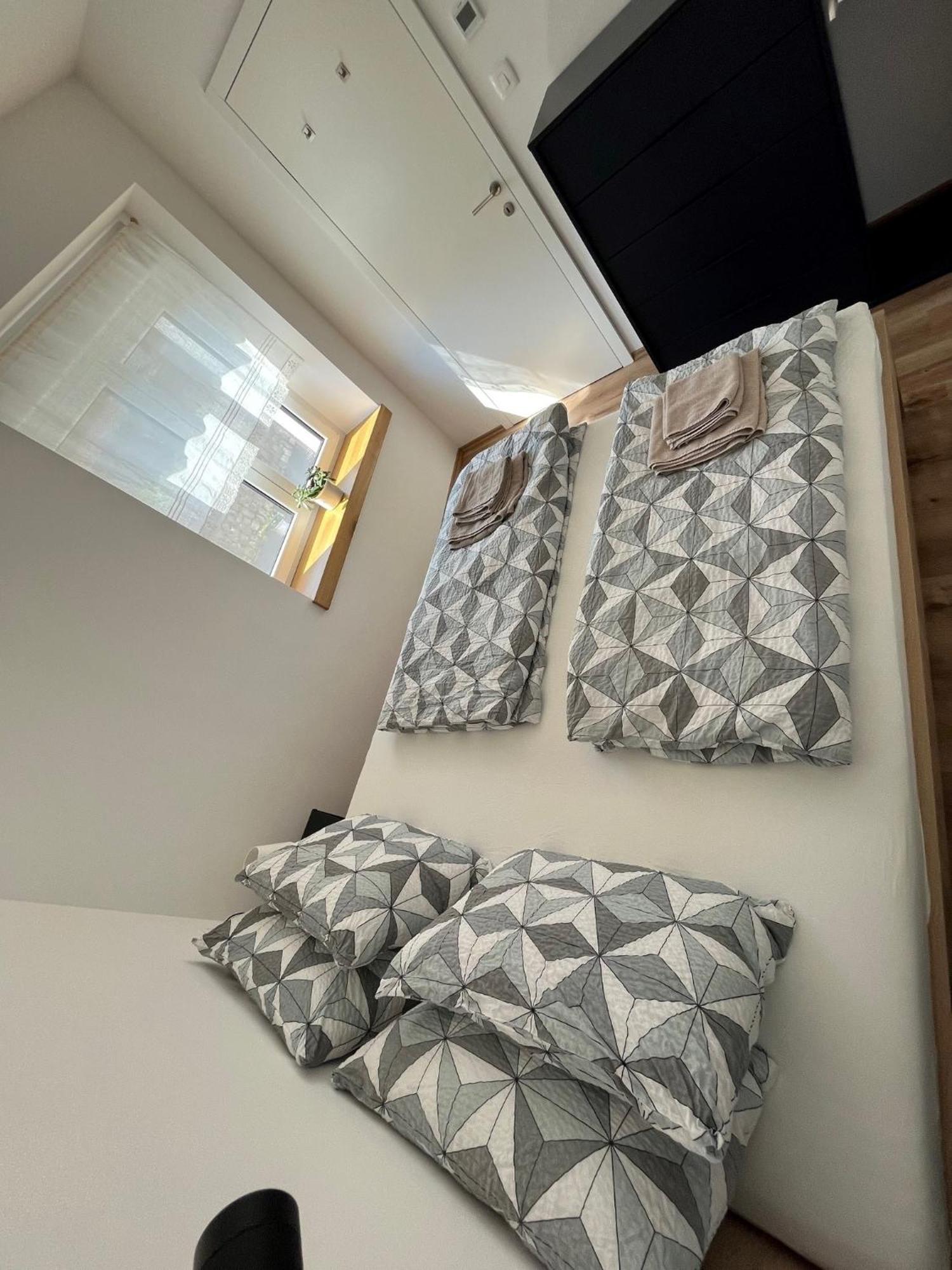 Azimut Hisa Apartment *